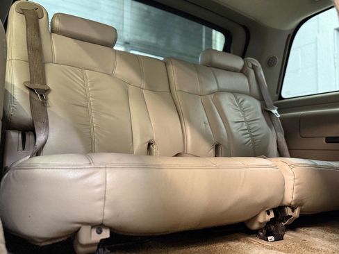 Used 2003 Chevrolet Tahoe LT image 8