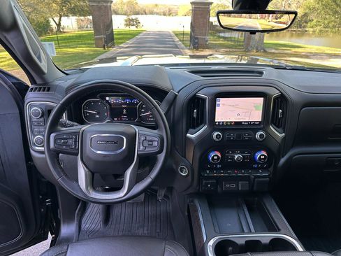 Used 2023 GMC Sierra 2500 Denali w/ Denali Ultimate Package image 36