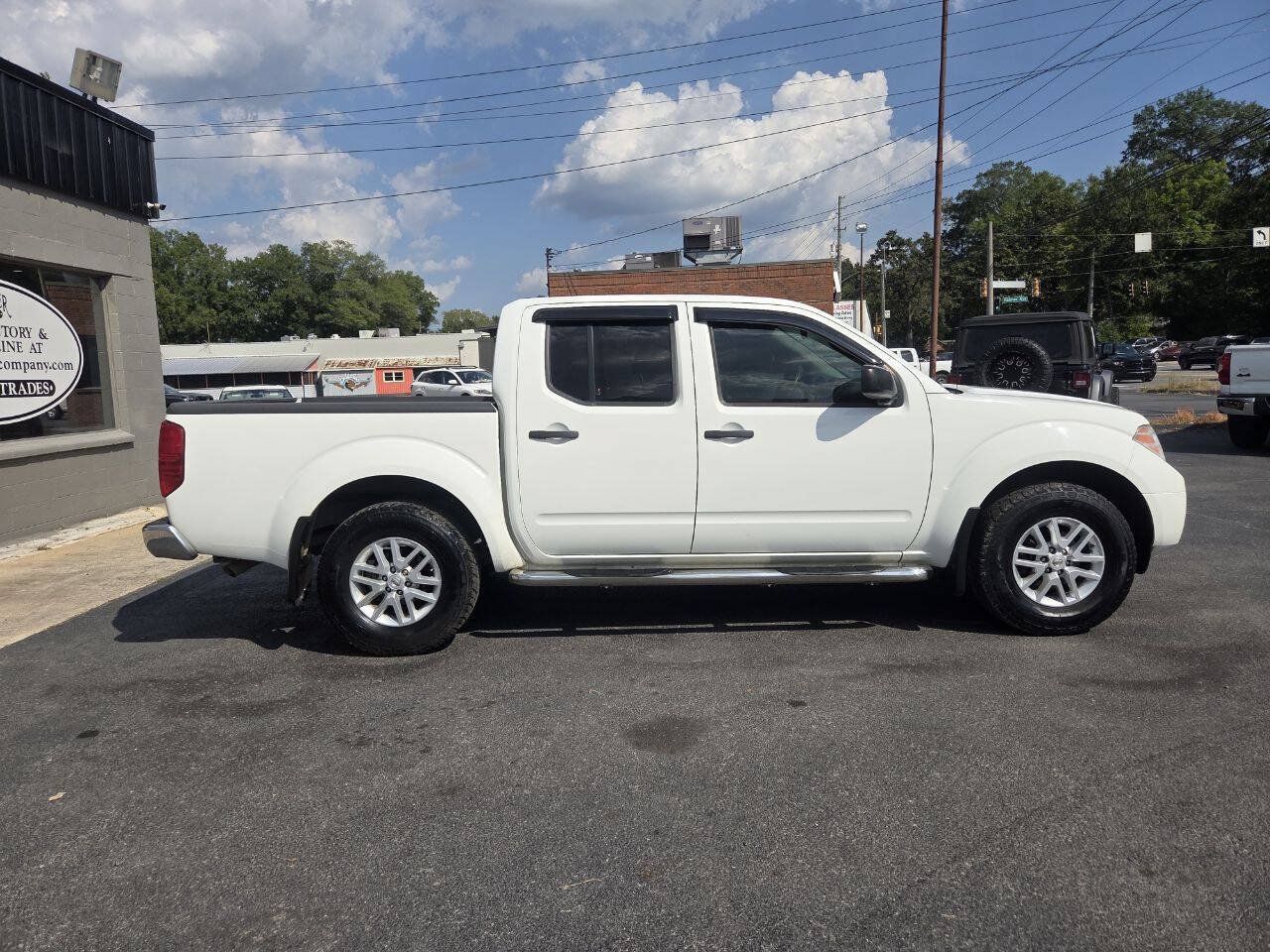 Used 2019 Nissan Frontier SV AWD/4WD image 7