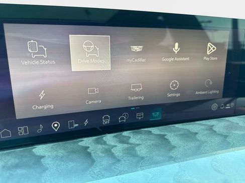 Certified 2025 Cadillac Escalade IQ Sport 2 AWD/4WD image 26