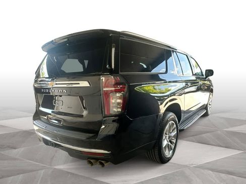 Used 2024 Chevrolet Suburban Premier RWD image 8