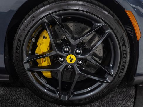 Used 2025 Ferrari Roma Spider image 39