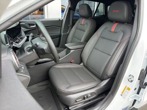 New 2026 Chevrolet Trax RS w/ Sunroof Package FWD image 12