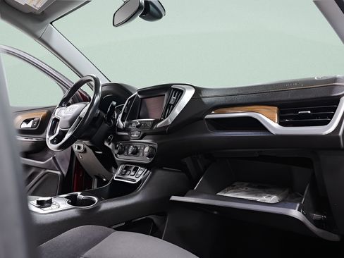 Used 2020 GMC Terrain SLE w/ Driver Convenience Package FWD image 39