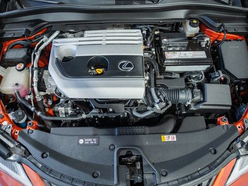 Used 2019 Lexus UX 200 w/ Premium Package FWD image 17