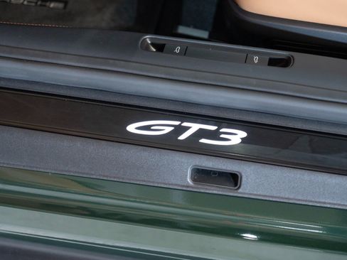 Certified 2026 Porsche 911 GT3 RWD image 13