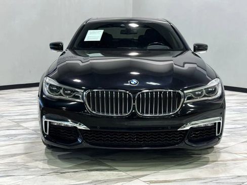 Used 2017 BMW 750i xDrive image 3