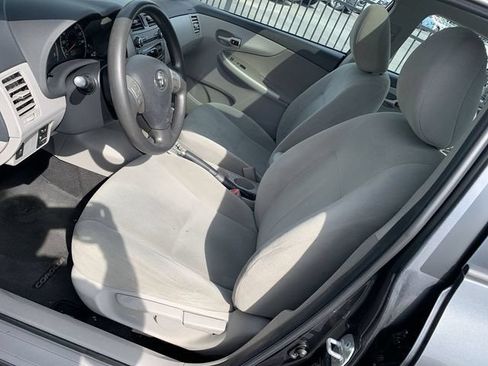 Used 2011 Toyota Corolla LE FWD image 18