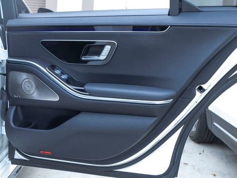 Used 2023 Mercedes-Benz S 500 4MATIC image 23