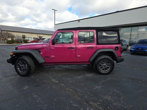 Used 2024 Jeep Wrangler Sport S image 3