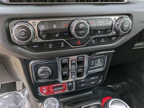 New 2024 Jeep Wrangler Willys image 16