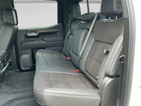 Used 2025 Chevrolet Silverado 1500 High Country w/ Technology Package AWD/4WD image 14
