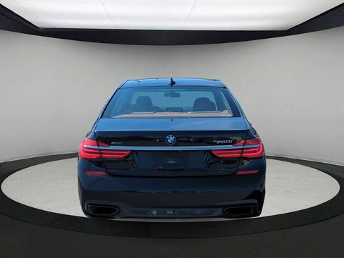 Used 2018 BMW 750i xDrive image 7