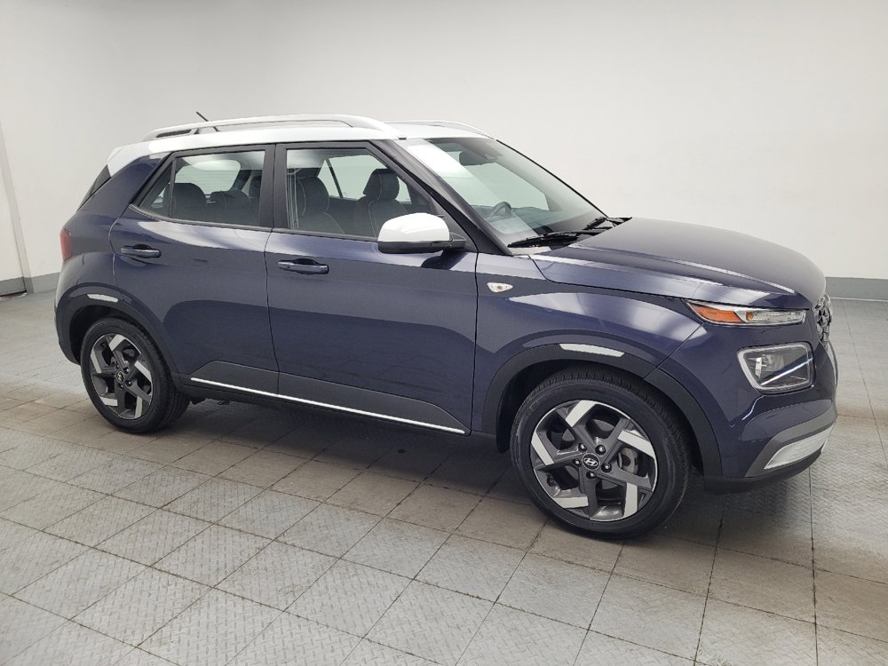 Used 2025 Hyundai Venue Limited FWD image 11