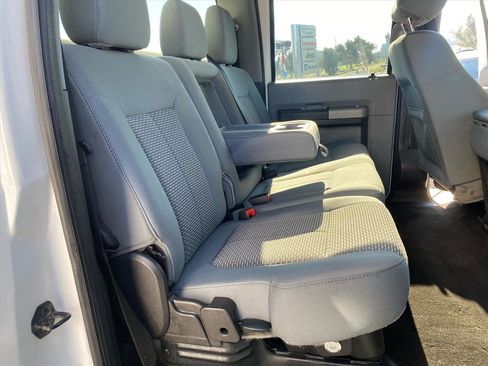 Used 2015 Ford F250 XLT w/ XLT Interior Package image 39