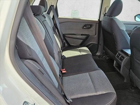 Used 2021 Nissan Rogue S FWD image 13