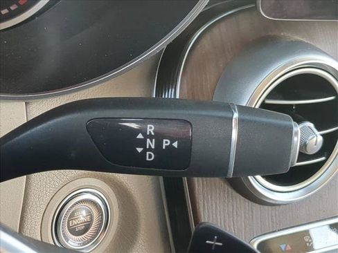 Used 2021 Mercedes-Benz GLC 300 image 12