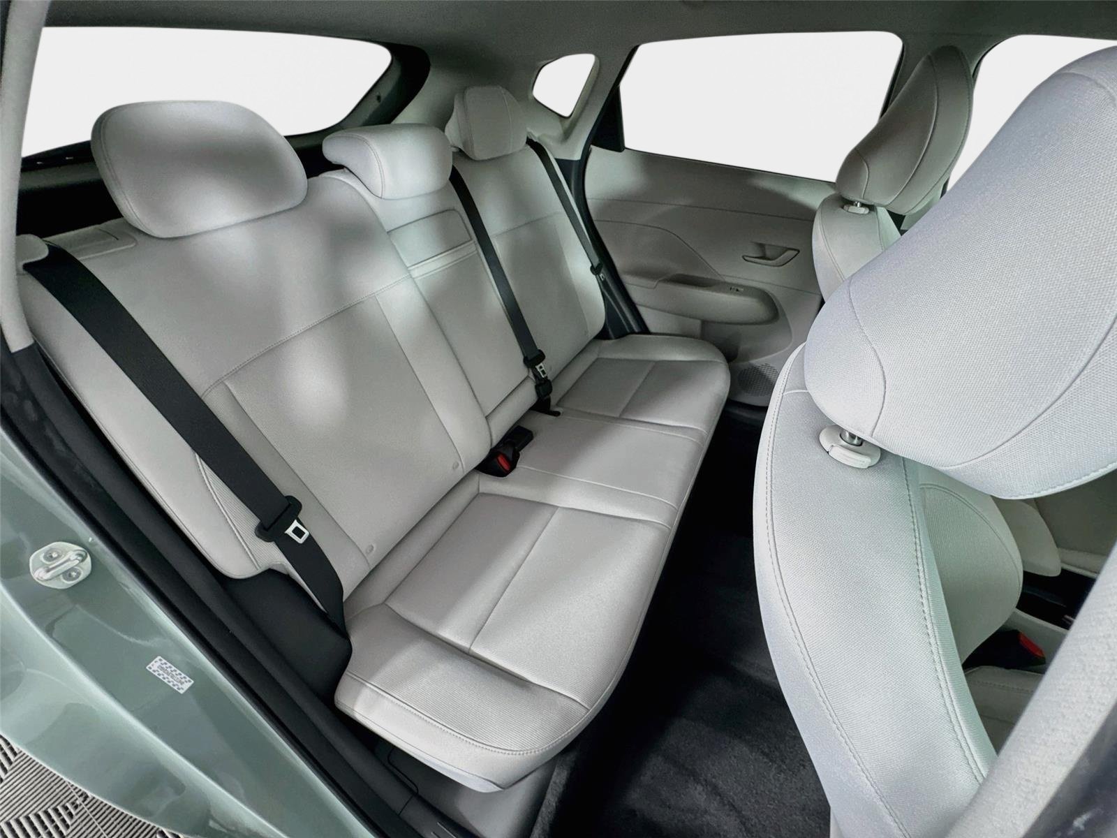 Certified 2024 Hyundai Kona SEL FWD image 24