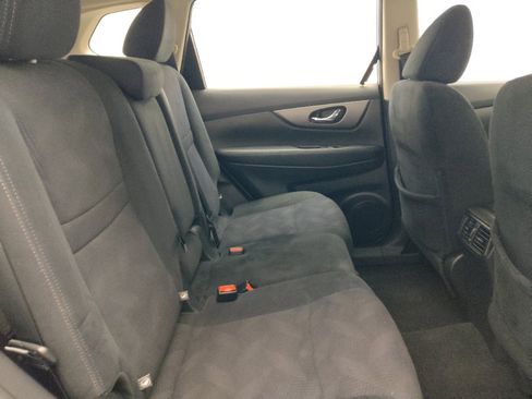 Used 2016 Nissan Rogue S AWD/4WD image 19