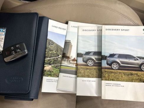 Used 2017 Land Rover Discovery Sport HSE image 61