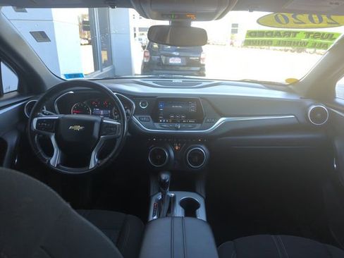 Used 2020 Chevrolet Blazer LT AWD/4WD image 16