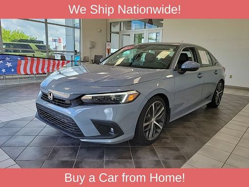 Used 2023 Honda Civic Touring image 2