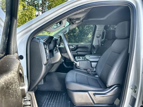 Certified 2024 Chevrolet Silverado 2500 Custom image 19