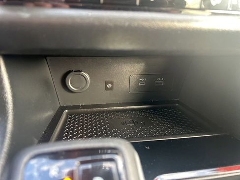 Certified 2025 Nissan Pathfinder SL FWD image 16