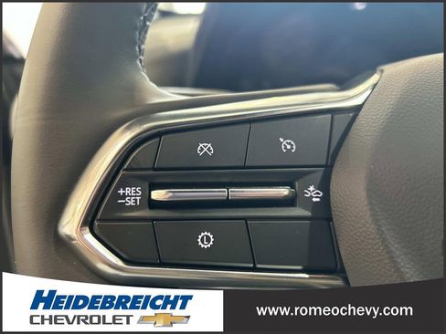 Used 2026 Chevrolet Equinox LT w/ Convenience Package II image 19