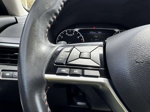 Used 2023 Nissan Altima 2.5 SR image 24