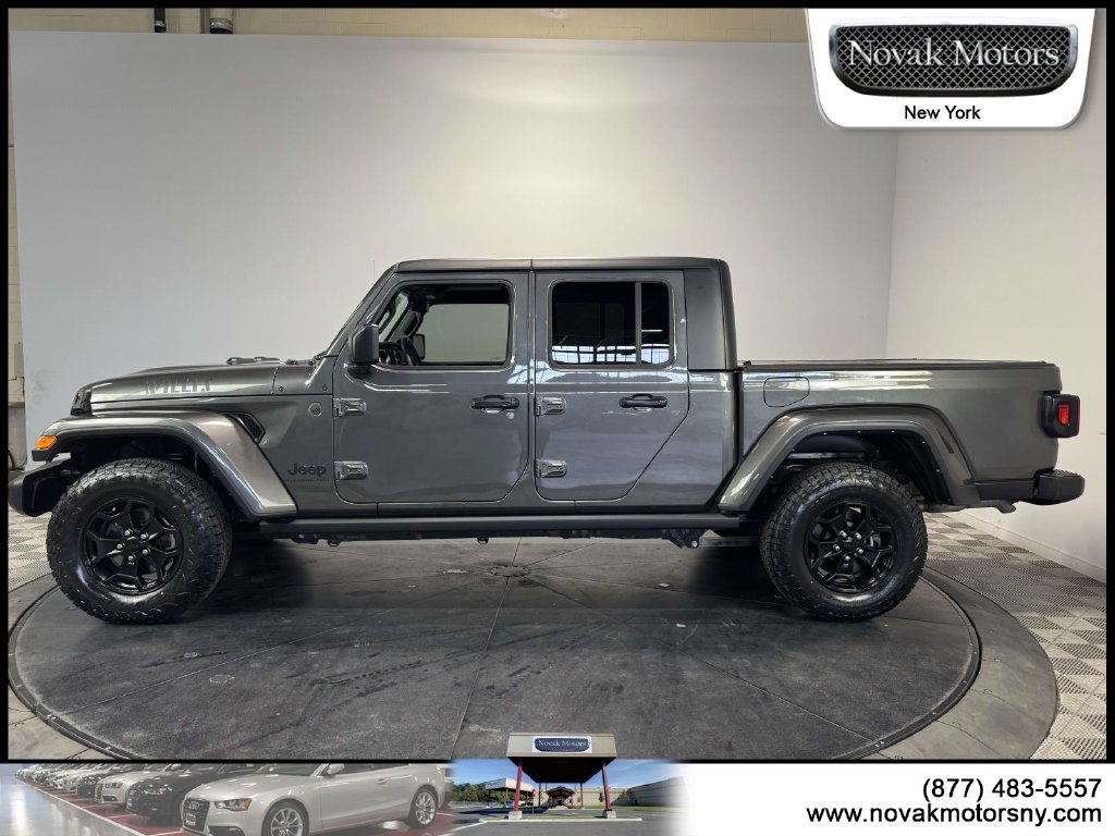 Used 2022 Jeep Gladiator Sport AWD/4WD image 5
