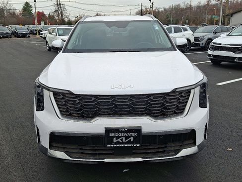 New 2025 Kia Sorento S image 2