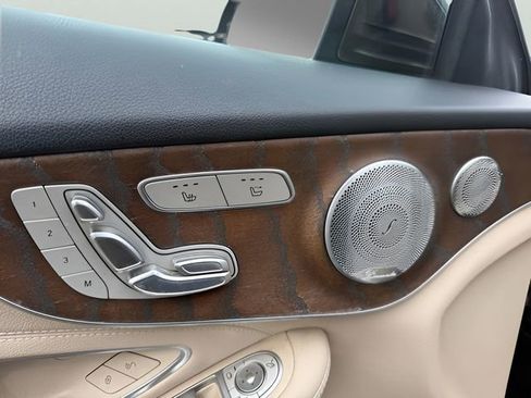 Used 2018 Mercedes-Benz C 300 4MATIC Cabriolet image 9