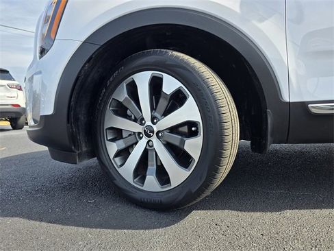 Used 2022 Kia Telluride EX w/ EX Premium Package image 47