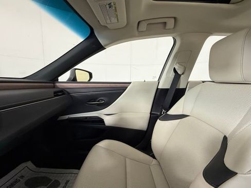 Certified 2025 Lexus ES 300h 300h image 21