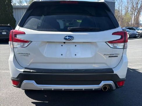 Certified 2023 Subaru Forester Touring AWD/4WD image 4