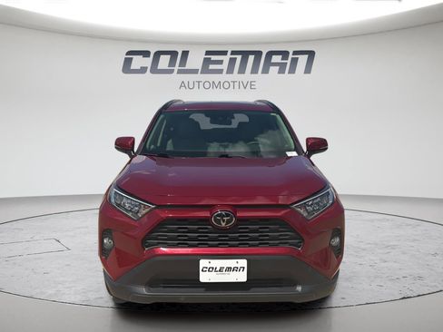 Used 2019 Toyota RAV4 XLE Premium w/ Cold Weather Package AWD/4WD image 8