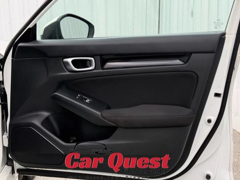 Used 2024 Honda Civic EX image 19