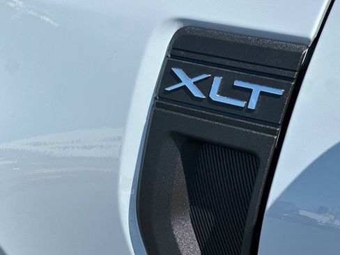 New 2026 Ford Maverick XLT FWD image 24