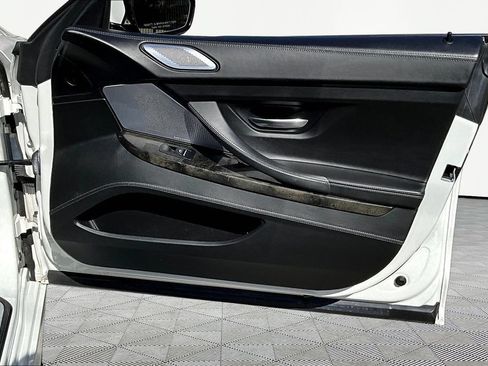 Used 2017 BMW M6 Gran Coupe RWD image 30