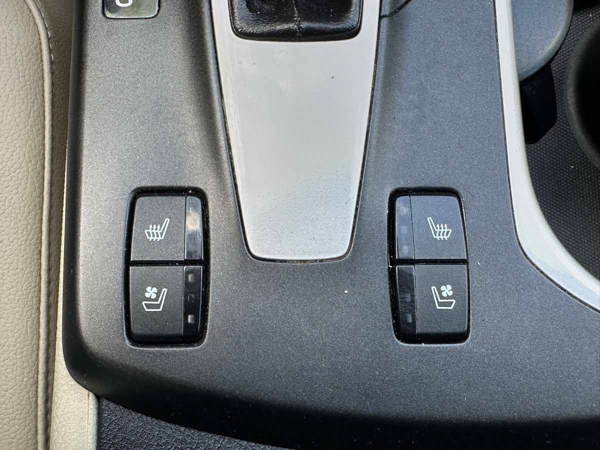 Used 2017 Acura RDX w/ Advance Package FWD image 36