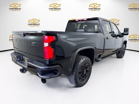 Used 2024 Chevrolet Silverado 2500 High Country w/ Midnight Edition AWD/4WD image 7