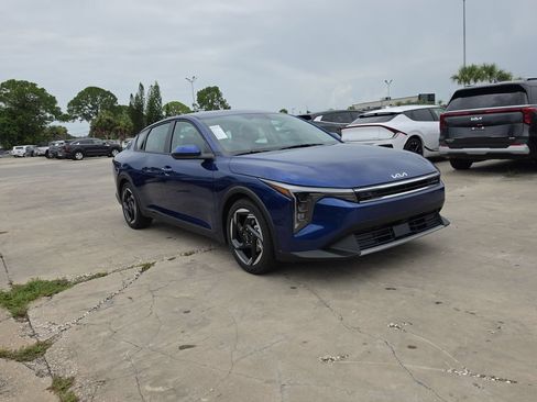 New 2026 Kia K4 EX FWD image 2