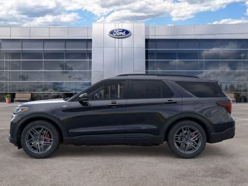 New 2026 Ford Explorer ST-Line w/ ST-Line Street Pack AWD/4WD image 3