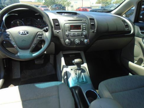 Used 2015 Kia Forte LX image 12