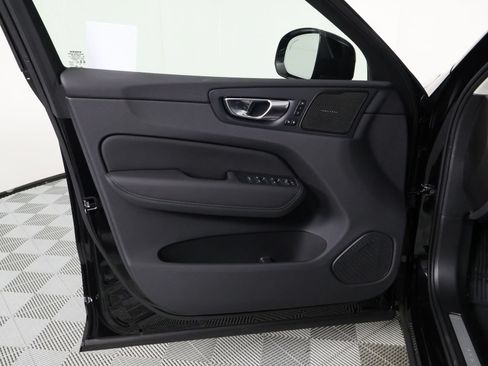 Certified 2026 Volvo XC60 B5 Ultra w/ Climate Package PRO AWD/4WD image 17
