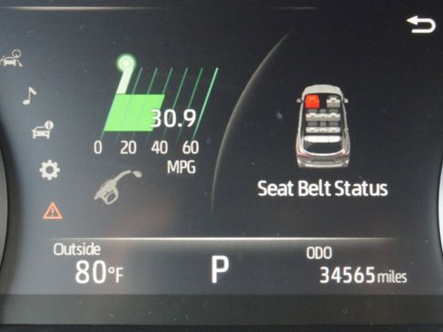 Used 2022 Toyota Highlander XLE w/ Protection Package #3 (TMS) AWD/4WD image 4