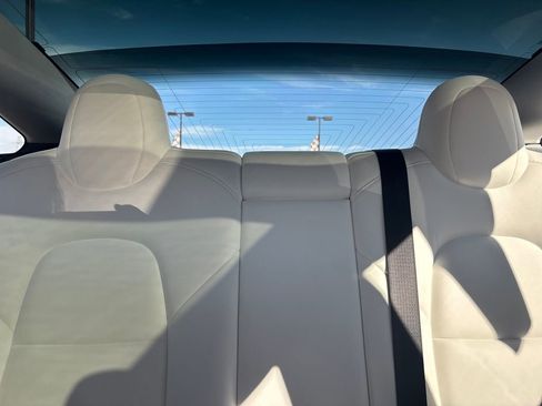 Used 2020 Tesla Model 3 Standard Range Plus image 34