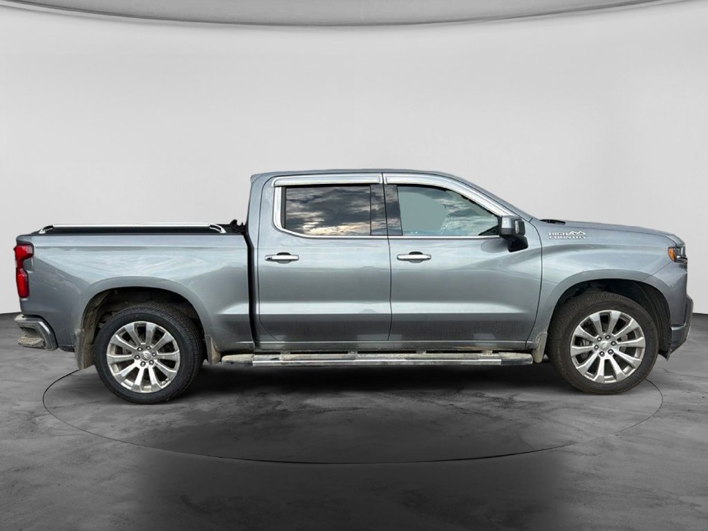 Used 2019 Chevrolet Silverado 1500 High Country w/ Technology Package AWD/4WD image 8