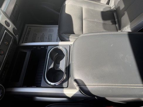 Used 2019 Nissan Titan PRO-4X image 35